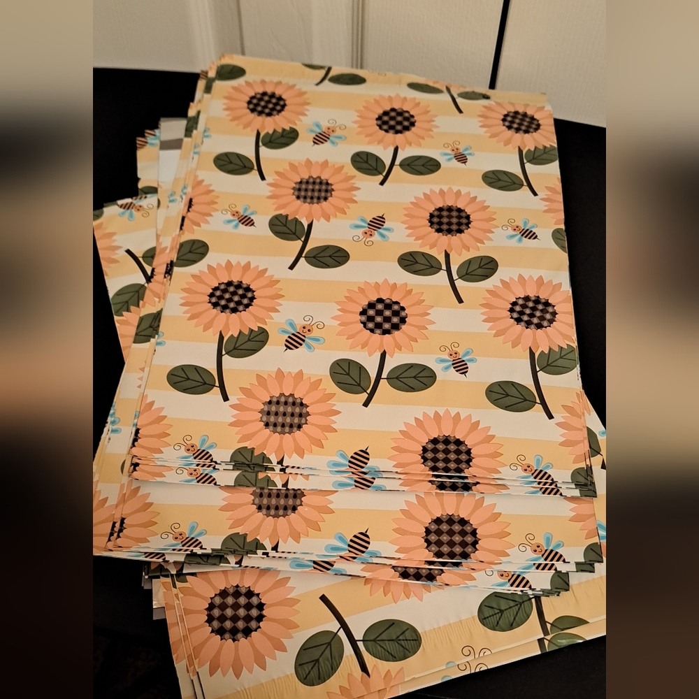 15 ct 10×13 Sunflowers and Honeybee polymailers